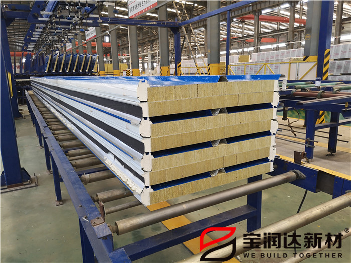 聚氨酯彩钢屋面板 聚氨酯彩钢屋面板